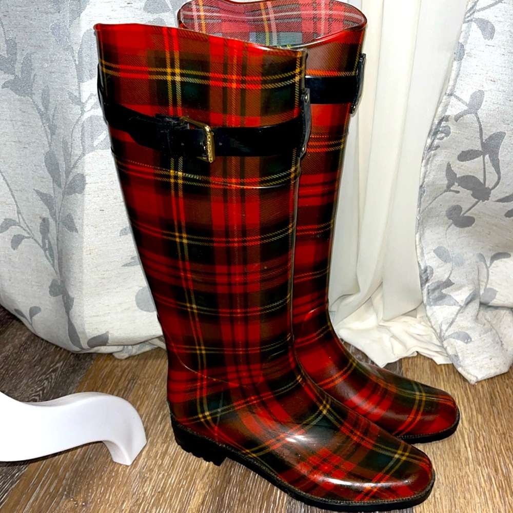 Ralph Lauren rain/snow boots! Never worn! So adorable!